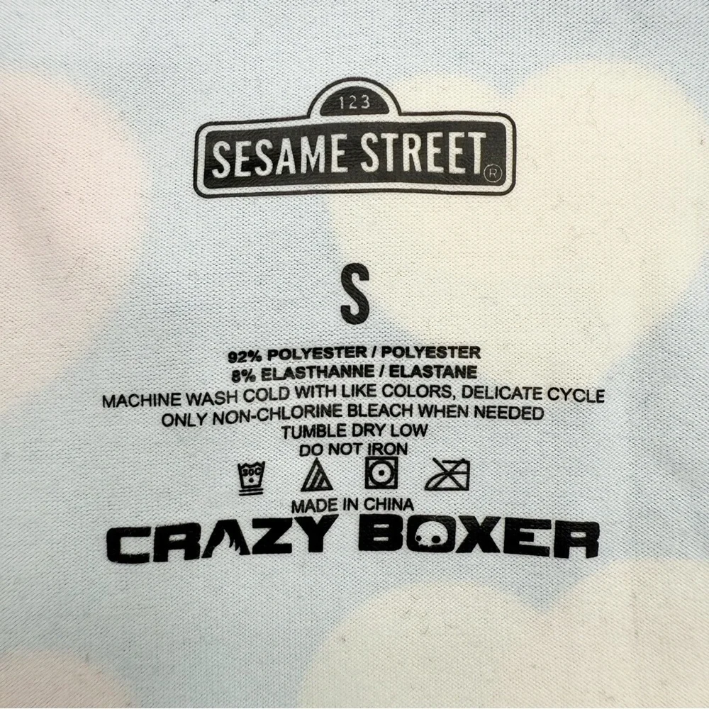 Sesame Street Elmo Crazy Boxer Briefs Mens Small Underwear Hearts Blue Fun Gift